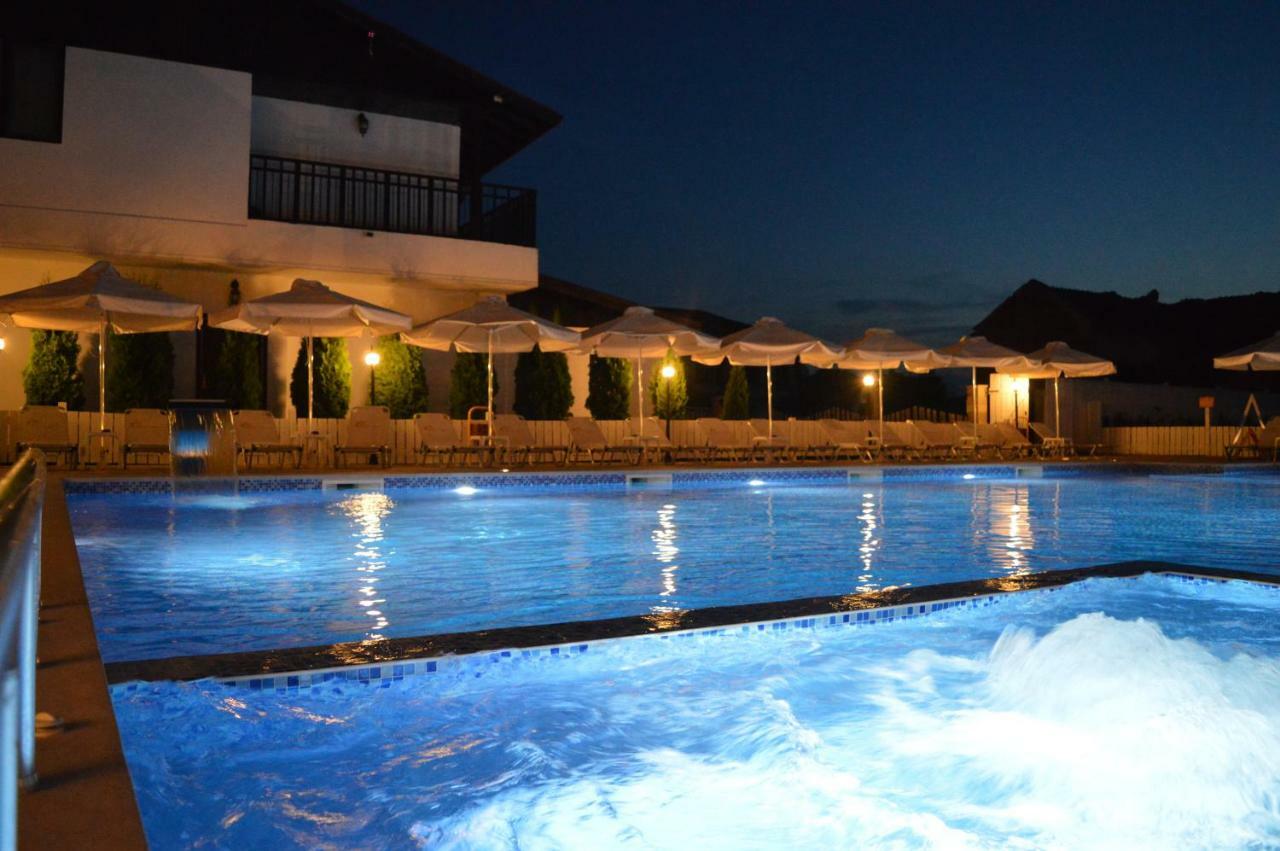 Mandrica Guest House Bukor Shtepi מראה חיצוני תמונה
