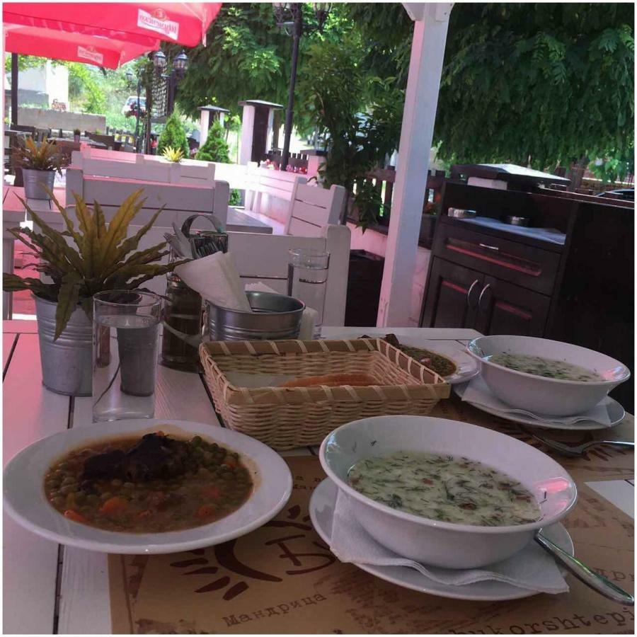 Mandrica Guest House Bukor Shtepi מראה חיצוני תמונה