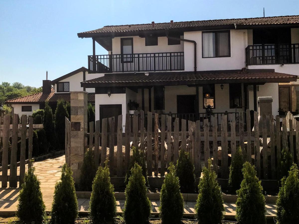 Mandrica Guest House Bukor Shtepi מראה חיצוני תמונה