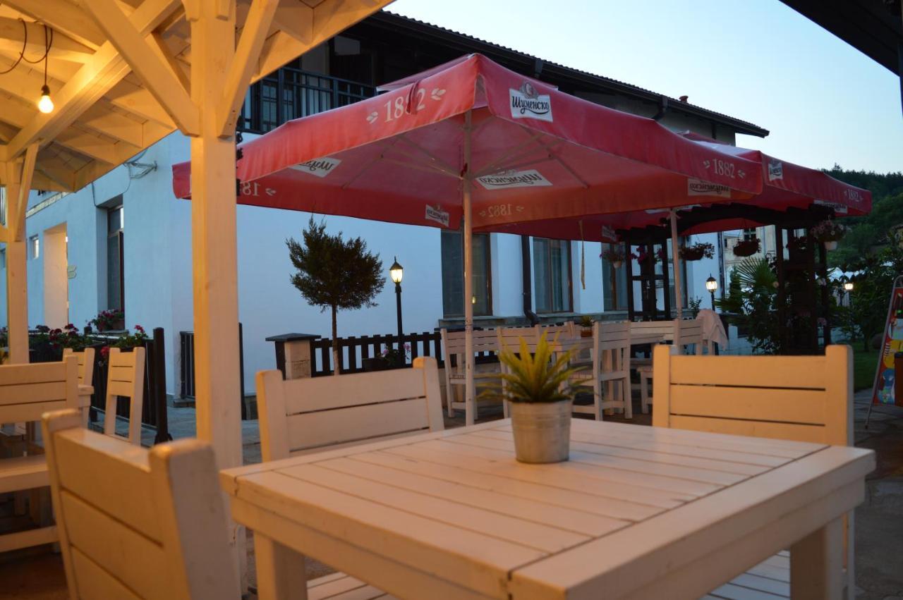 Mandrica Guest House Bukor Shtepi מראה חיצוני תמונה