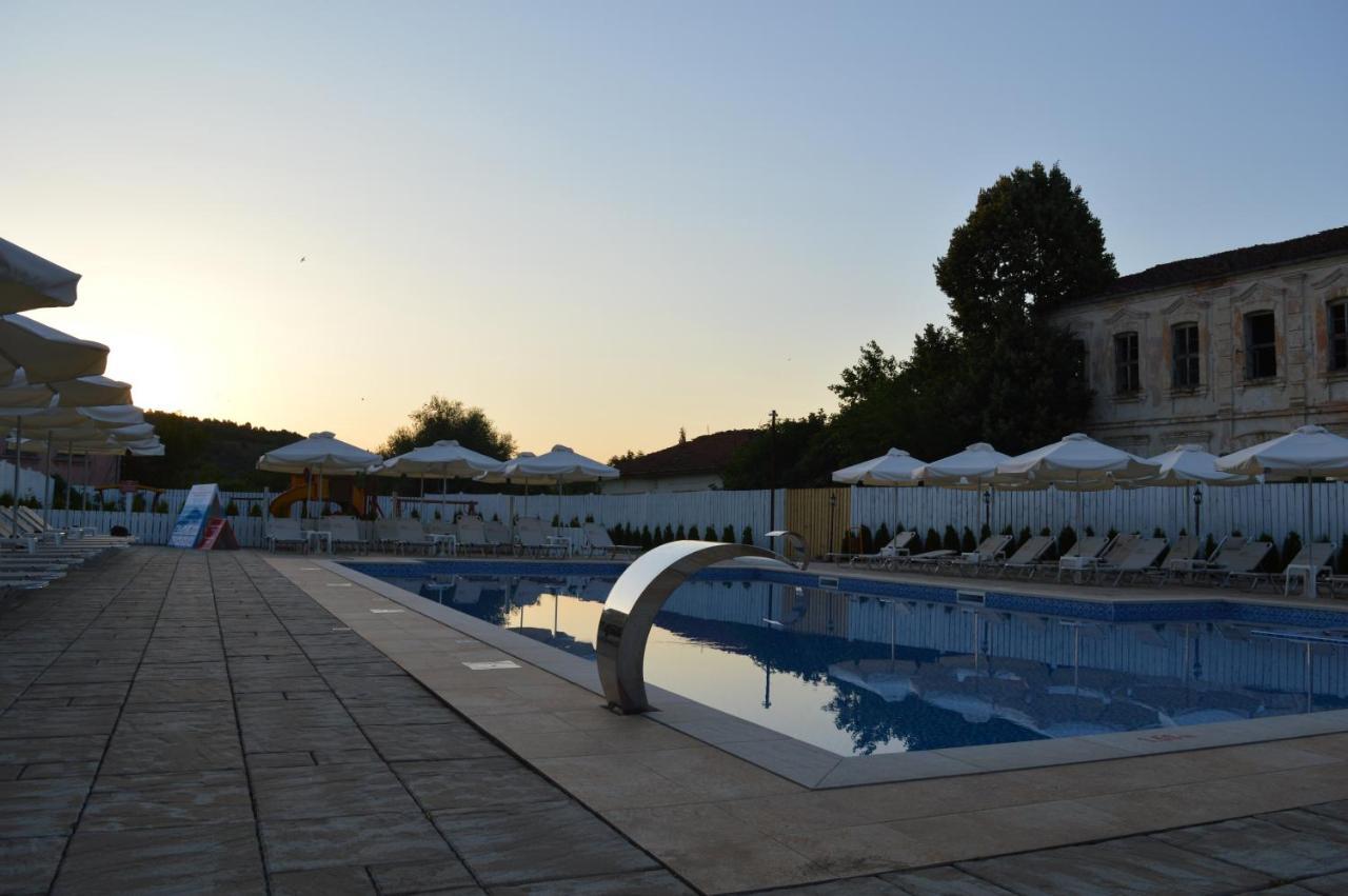 Mandrica Guest House Bukor Shtepi מראה חיצוני תמונה